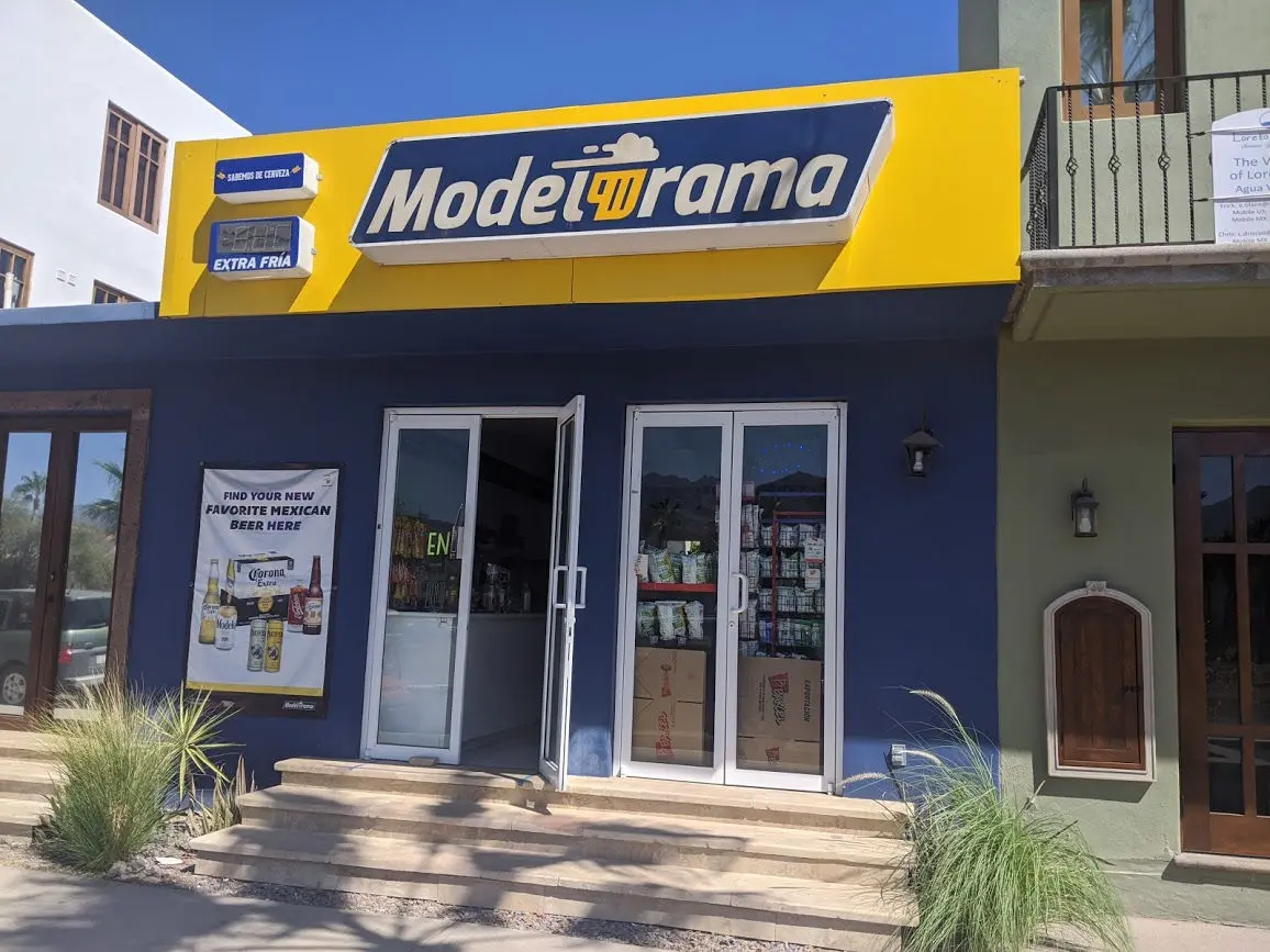 Modelorama Loreto Bay nopolo mini market